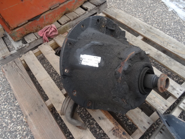 Rear end. Spicer model 23080S