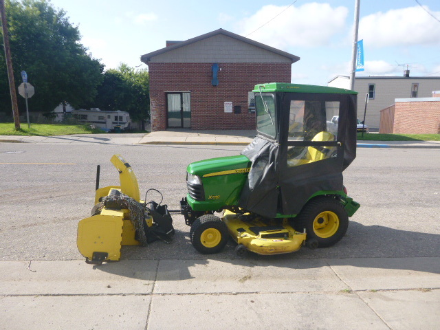 2012 John Deere X740 Ultimate Lawn Tractor