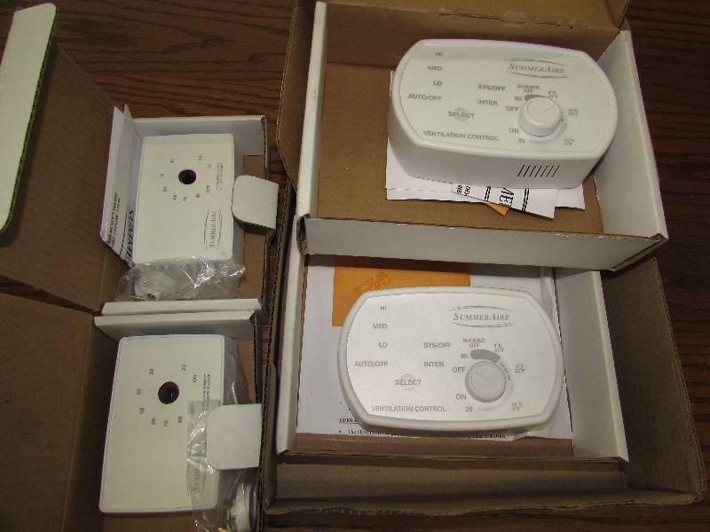 lot 235 image: SUMMER AIR THERMOSTATS