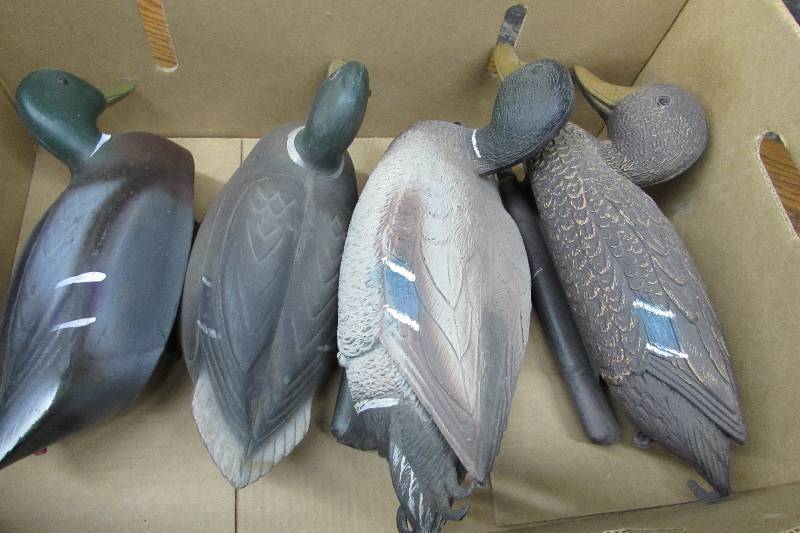 lot 255 image: 4 DUCK DECOYS