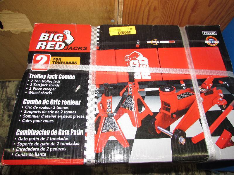lot 279 image: BIG RED JACK AND STANDS, NEW IN BOX