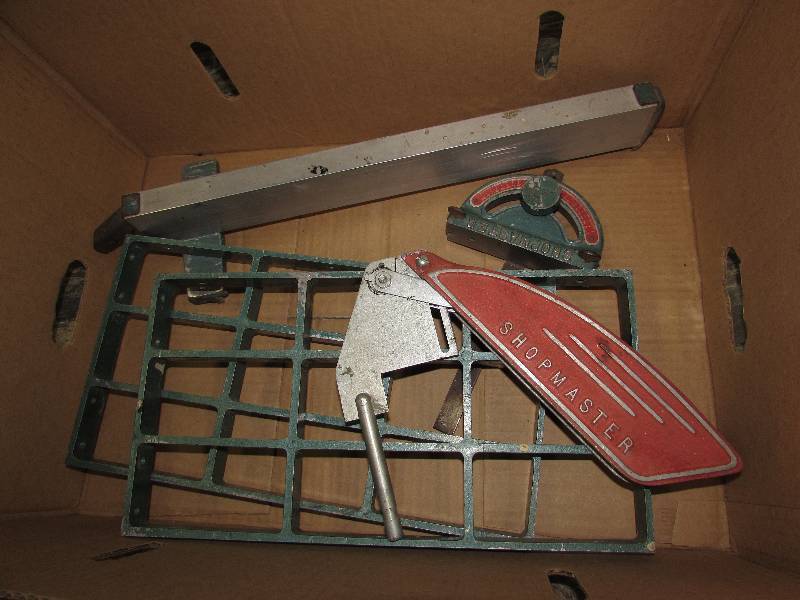 lot 285 image: SHOP MASTER TABLE SAW PARTS