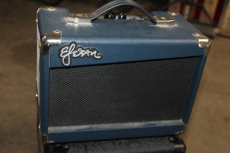 lot 8 image: Esteban G-10 Guitar Amp