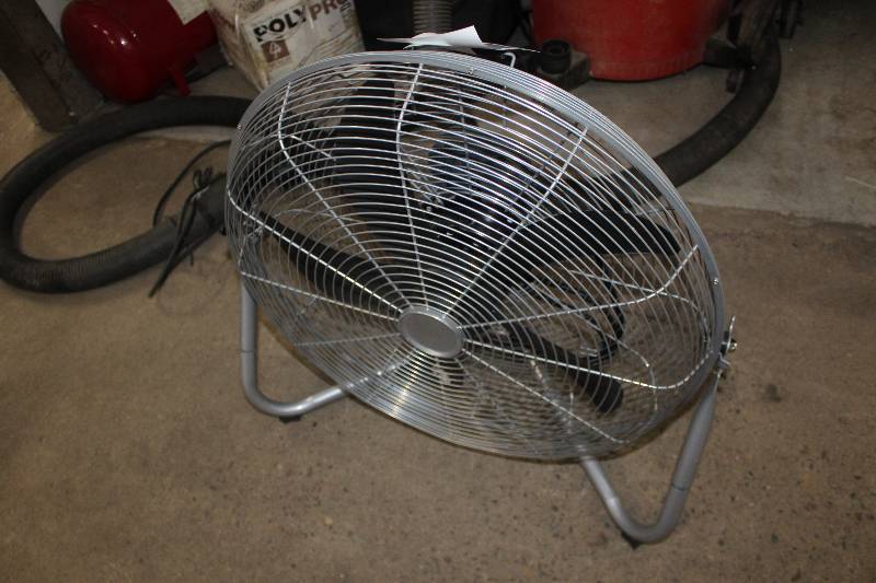 lot 56 image: Floor Fan