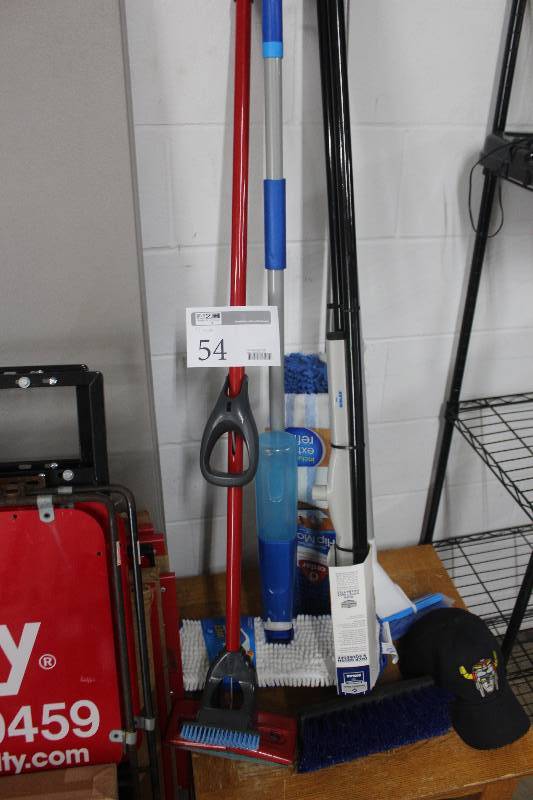 lot 54 image: Lot of (4) Floor Mops