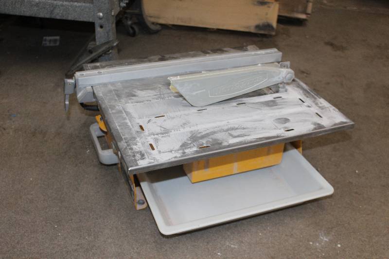lot 124 image: Workforce 7in. Tile Cutter