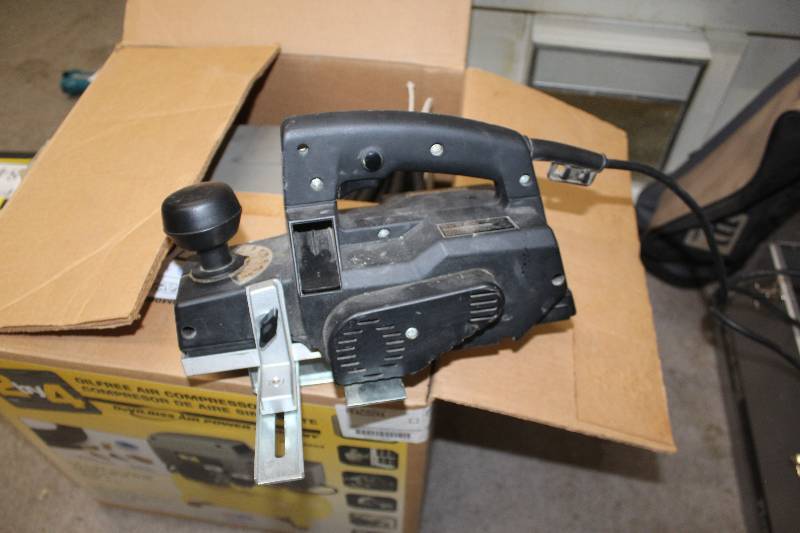 lot 69 image: Porter Cable 3.25in. Power Plane