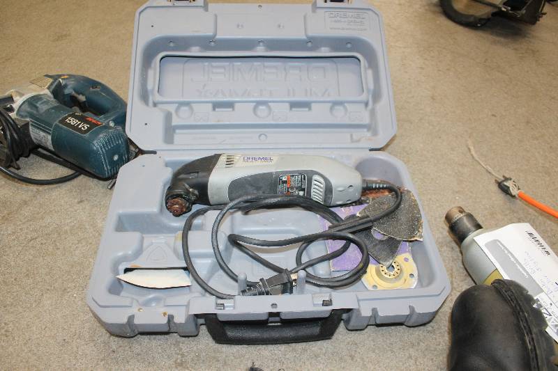 lot 83 image: Dremel Multi-Max Tool w Case