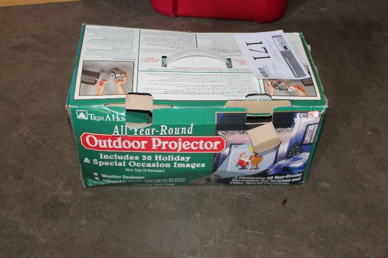 lot 171 image: Trim A Home All Year-Round Outdoor Projector