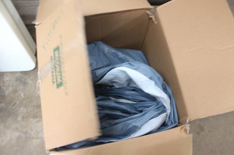 lot 181 image: Air Mattress