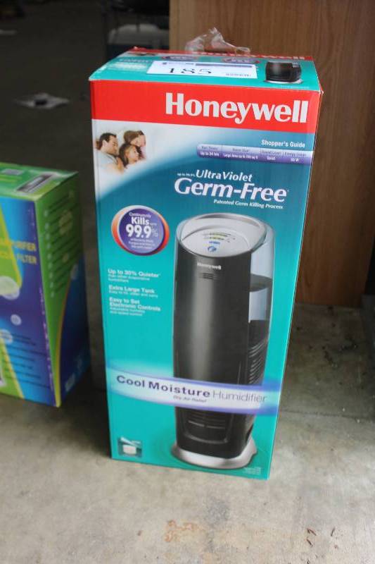 lot 185 image: Honeywell Humidifier