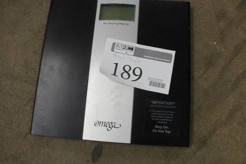 lot 189 image: Omega Floor Scale
