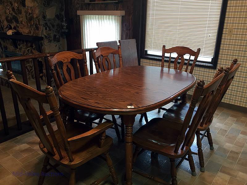lot 1 image: Table and Chairs