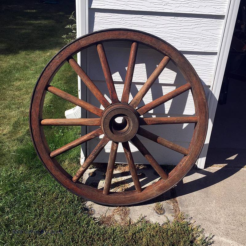 lot 5 image: Wagon Wheel