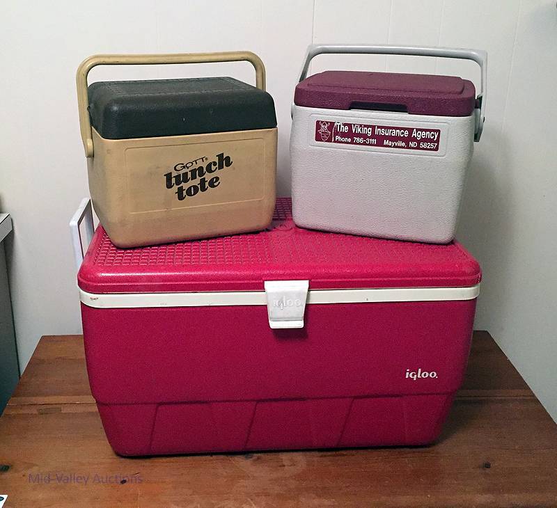 lot 51 image: Coolers