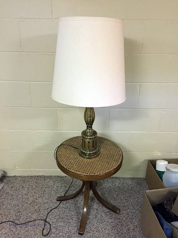 lot 107 image: Table lamp and side table