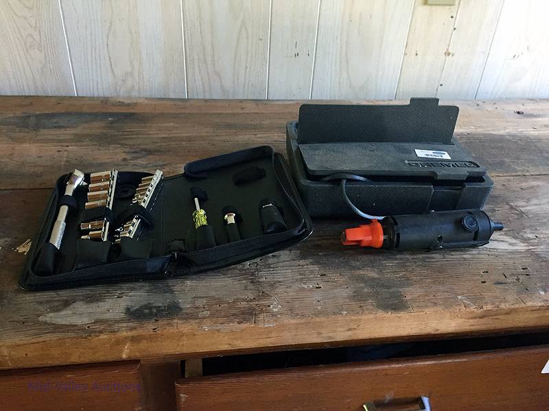 lot 149 image: Dremel & socket kit