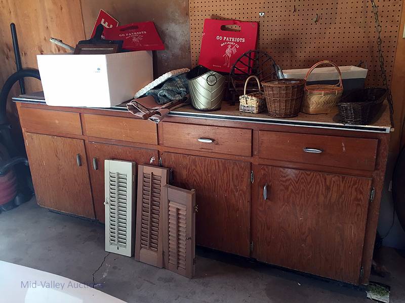 lot 171 image: Baskets, shutters & seat cushions