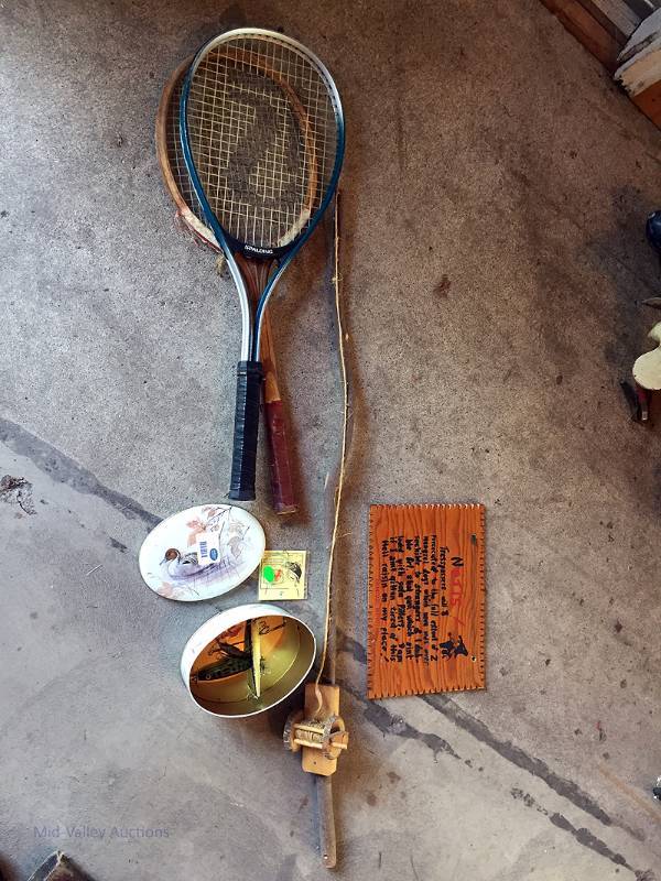 lot 176 image: Sports novelties