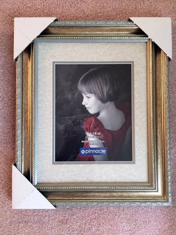 lot 181 image: Photo frames