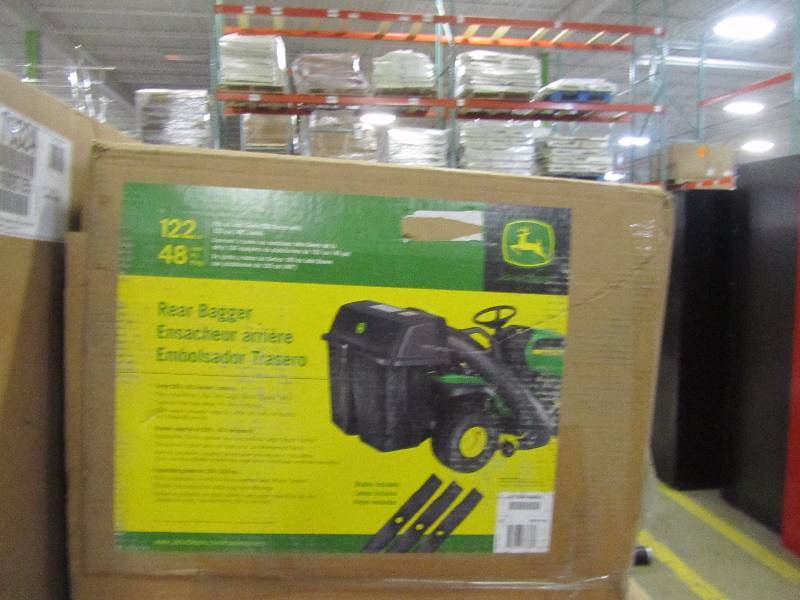 John Deere 48 in. Twin Bagger for 100 Series Tractors