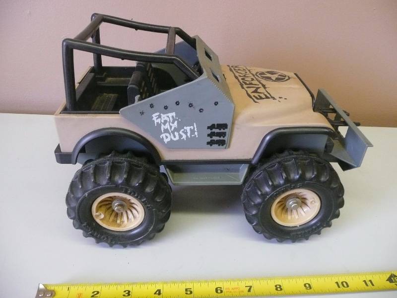 lot 21 image: TONKA ARMORED ENFORCER JEEP - See Pictures
