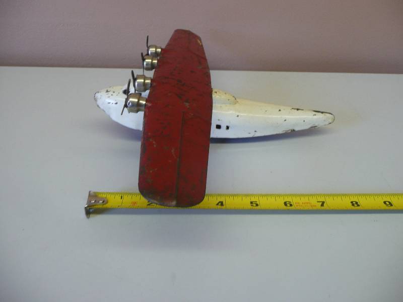 lot 32 image: RARE Red & White WAYNDOTTE - PRESSED STEEL TOY AIRPLANE-1930s - Must See Pictures