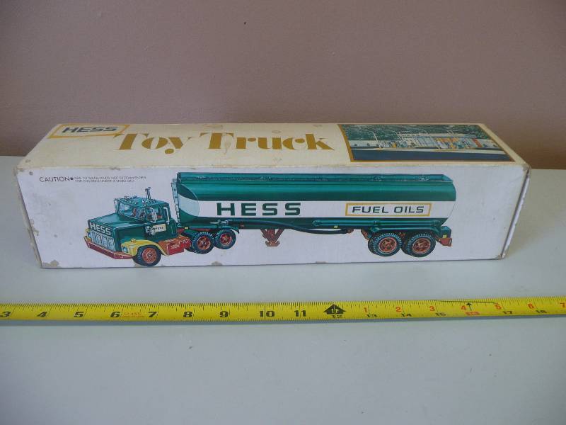 lot 76 image: HESS - TOY TRUCK FUEL OILS - STILL IN BOX - SEE PICTURES