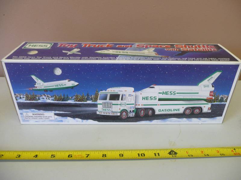 lot 94 image: HESS - TOY TRUCK & SPACE SHUTTLE WITH SATELLITE - STILL IN BOX - SEE PICTURES