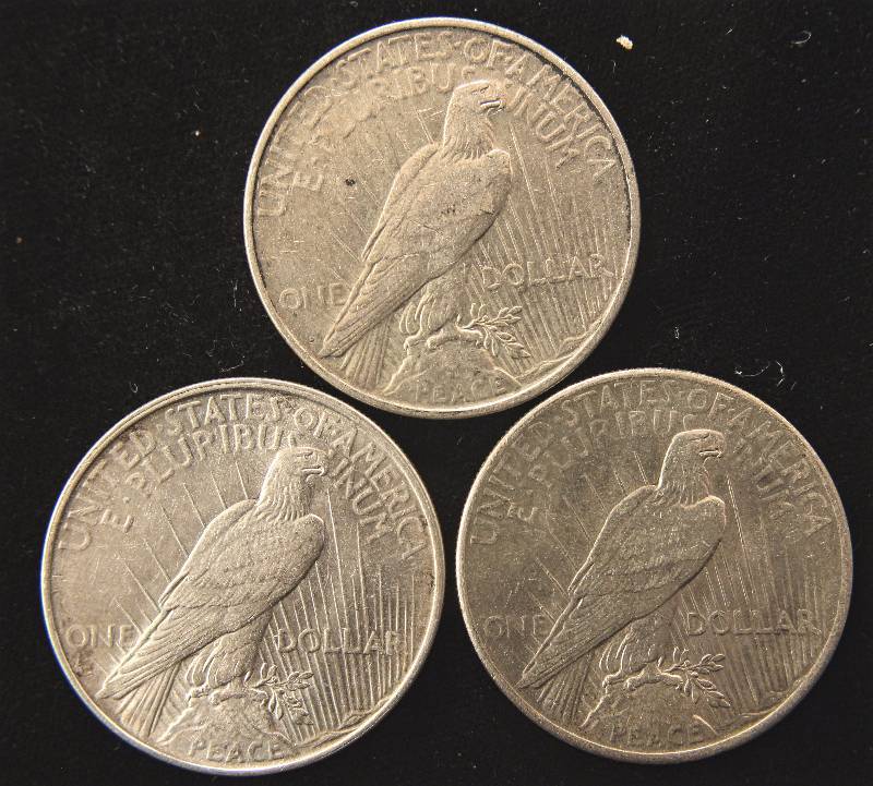 GROUP OF 3 US PEACE SILVER DOLLARS XF-AU DETAILS