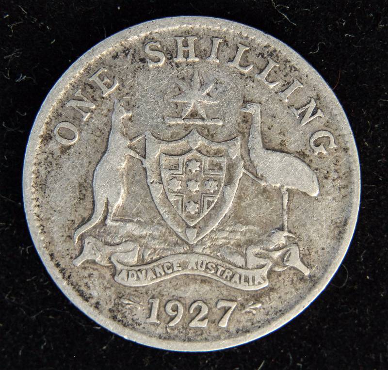 1927 AUSTRALIA ONE SHILLING (92.5% SILVER - 5.45 GRAMS)