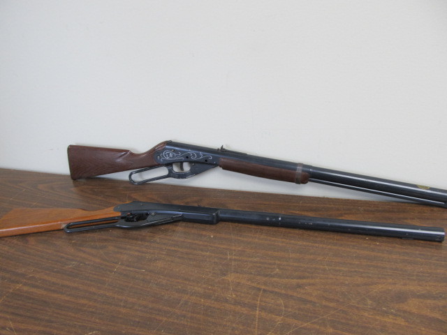 lot 53 image: 2 Vintage DAISY BB Guns