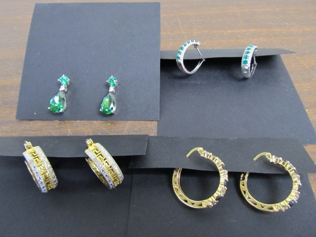 lot 78 image: 4 Pairs of High Quality Sterling & Gemstone Earrings