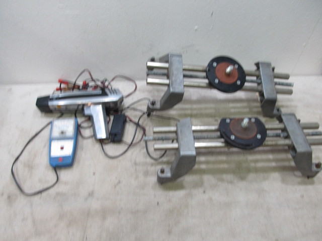lot 85 image: Auto Tools - Timing Light & Alignment Tools