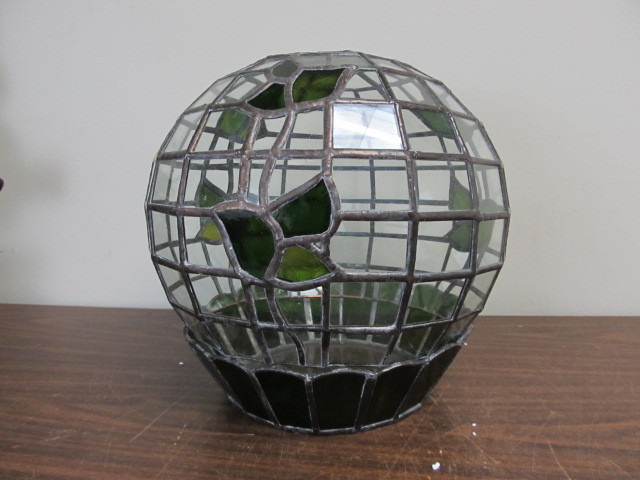 lot 108 image: Vintage Stained Glass Display Globe wBase