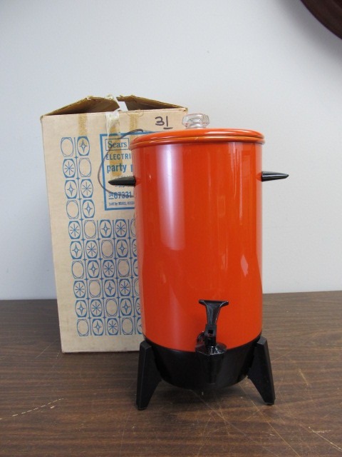 lot 117 image: LIKE NEW Vintage Orange PARTY PERK Coffee Percolator 