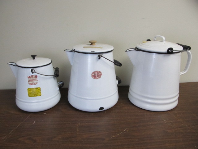 lot 119 image: 3 Large Vintage Enamelware Coffee Pots