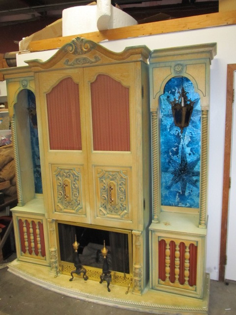 lot 1 image: One of a Kind Vintage 1950s Stereo Bar Cabinet wFireplace