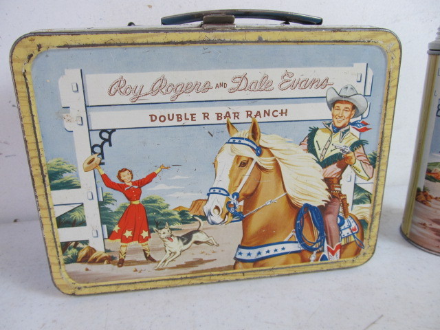 lot 4 image: Vintage Metal ROY ROGERS & DALE EVANS Lunchbox wThermos