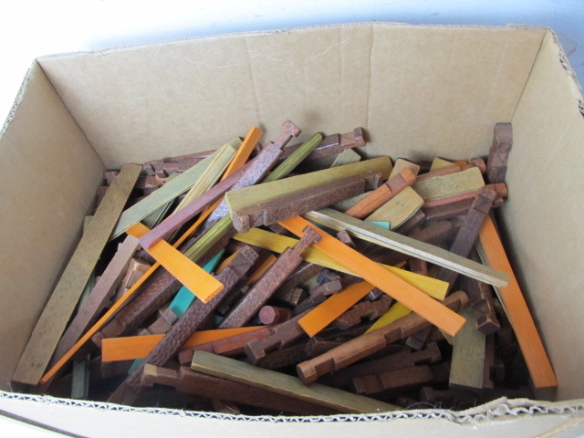 lot 69 image: Large box of Vintage Lincoln Logs