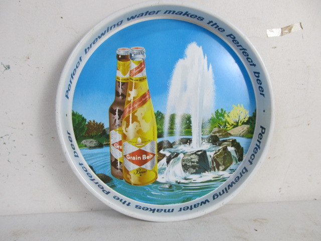 lot 101 image: Vintage GRAIN BELT Metal Beer Tray