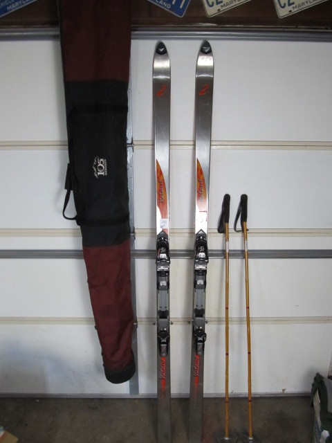 lot 114 image: Volant Snow Skis wPoles Case