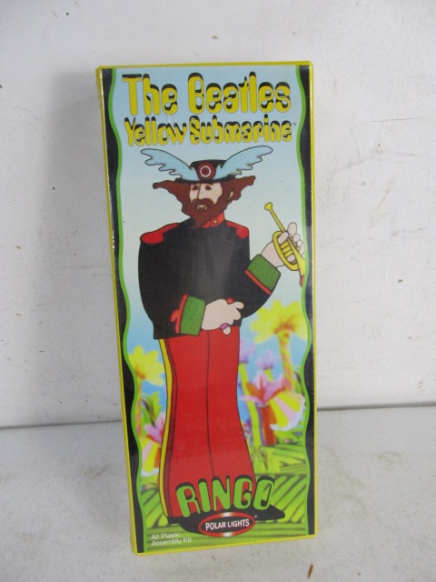 lot 164 image: NEW IN BOX Ringo Starr by Polar Lights
