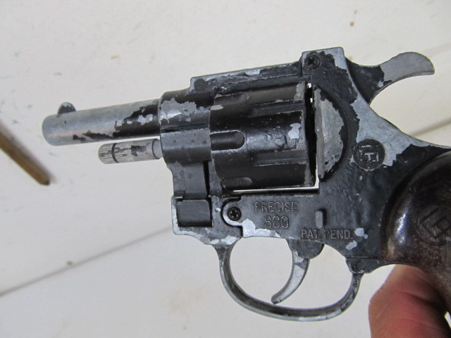 lot 177 image: Vintage Italian Starter Pistol