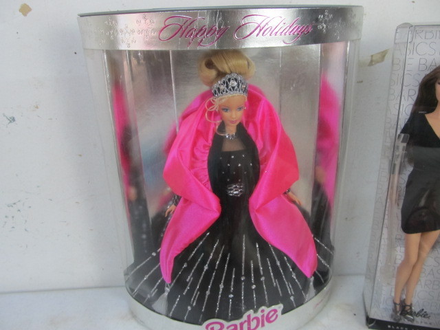 lot 145 image: Assorted Barbies - Some NIB