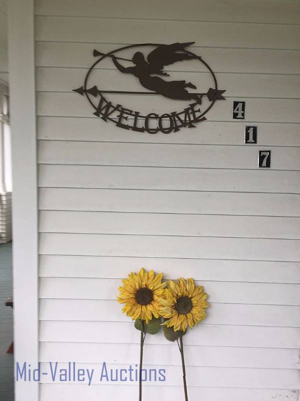 Welcome with Sunflowers