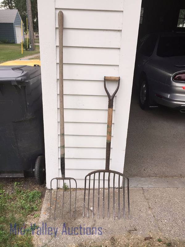 Yard forks