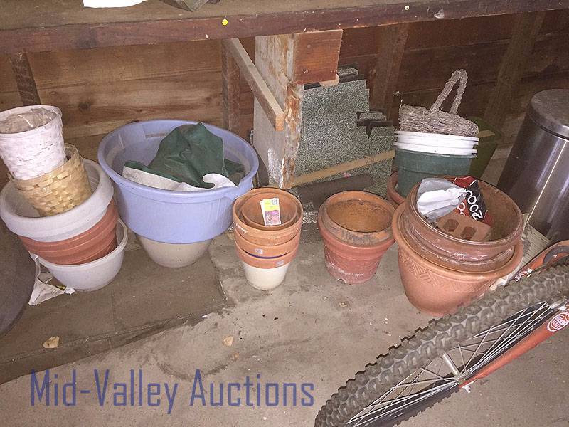 Flower pots