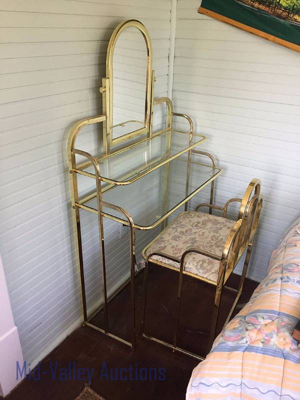 Make-up table and bench
