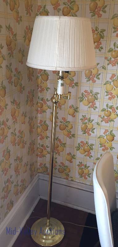 Floor lamp